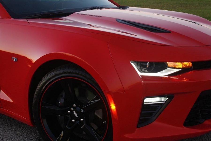  Chevrolet Camaro SS HPE1000 Supercharged by Hennessey 2016 года  (фото 3 из 4)